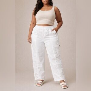 White Cargo Pants | XL | Stretch Waist | Adjustable Hem NWOT